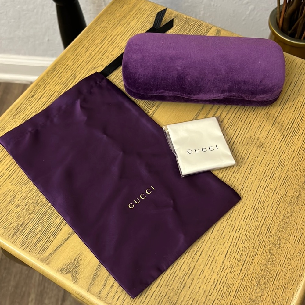 Purple Gucci sunglasses case, pouch and cleaning cloth!